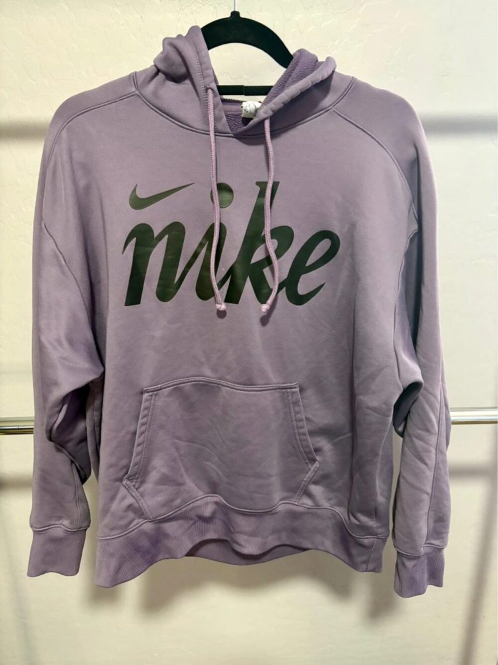 Nike hoodie Size M
